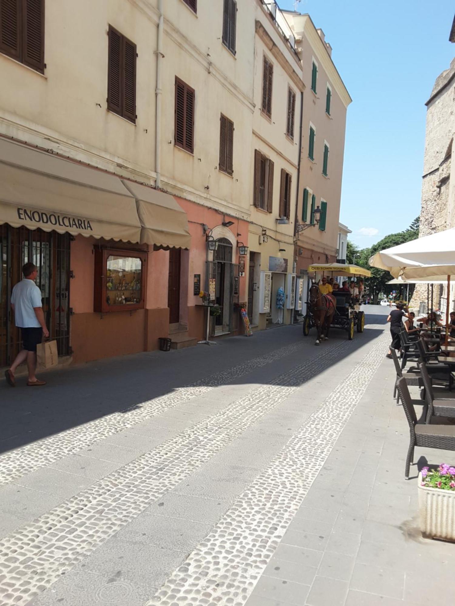 Nice Apt In A Street In Old Town Alghero Exterior foto